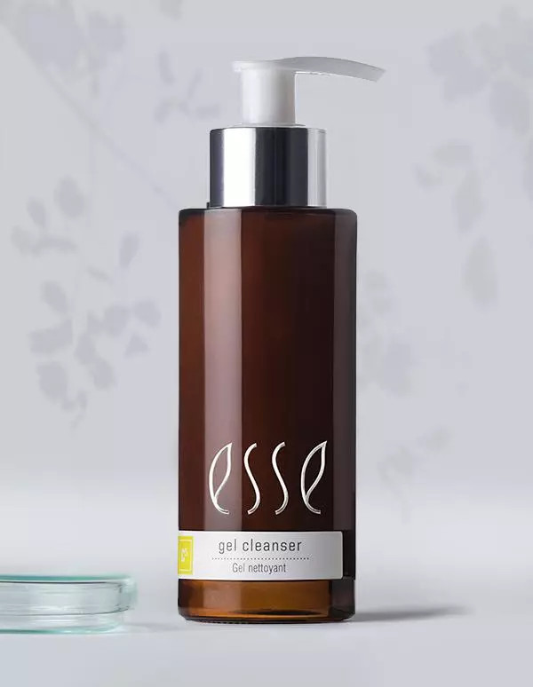 Extrakt z listů rooibosu (Aspalathus linearis)*, decylglukosid, glycerin, voda (Aqua), kokoglukosid, glyceryl oleát, olej ze semen maruly (Sclerocarya birrea), xanthanová guma, extrakt z listů aloe vera (Aloe barbadensis)*, kyselina salicylová, glyceryl kaprylát, olej z listů máty peprné (Mentha viridis)*, kyselina levulinová, levulinát sodný, olej z listů máty peprné (Mentha piperita)*, kyselina citronová, olej ze semen kmínu (Carum carvi), tokoferol, olej ze semen slunečnice (Helianthus annuus), olej z listů rozmarýnu (Rosmarinus officinalis)*, limonen***

*složky z ekologického zemědělství
***složka přírodních esenciálních olejů
99 % všech složek je přírodního původu
70 % všech složek pochází z ekologického zemědělství